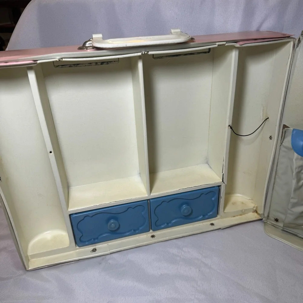 Vintage 1963 Mattel Barbie and Midge Pink Vinyl Double Doll Case Trunk 5092-0500